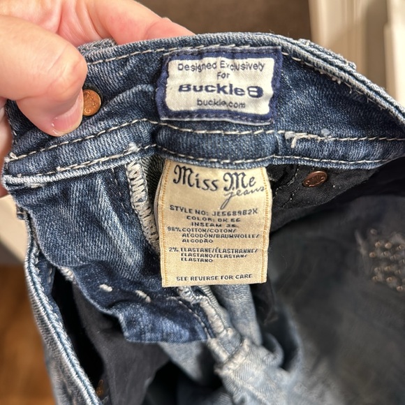 Miss Me size 28 jeans - Picture 7 of 8